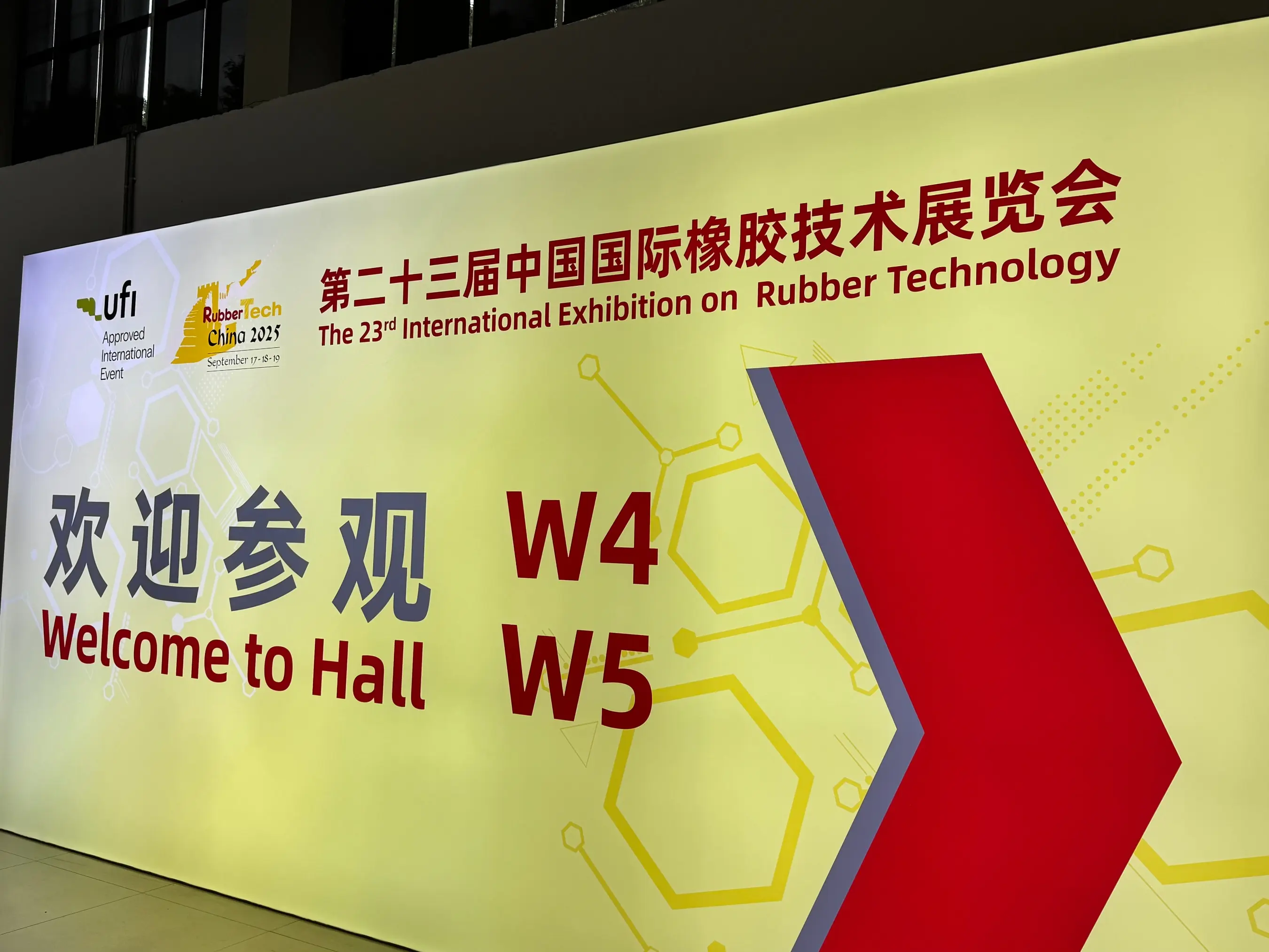 d901d70e09107ec5d4934f315937982